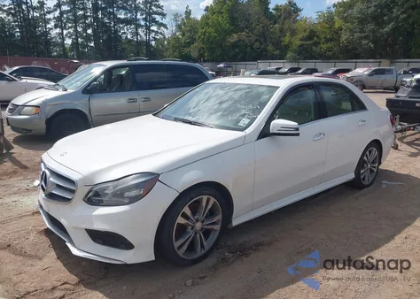 2016 Mercedes-Benz E 350 z USA, uszkodzony, nr VIN WDDHF5KB5GB252070